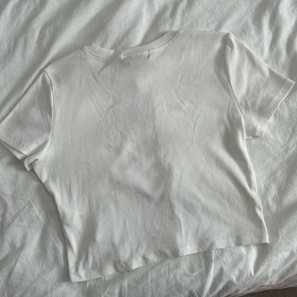 NWT White Ribbed Crop Top - Picture 2 of 6